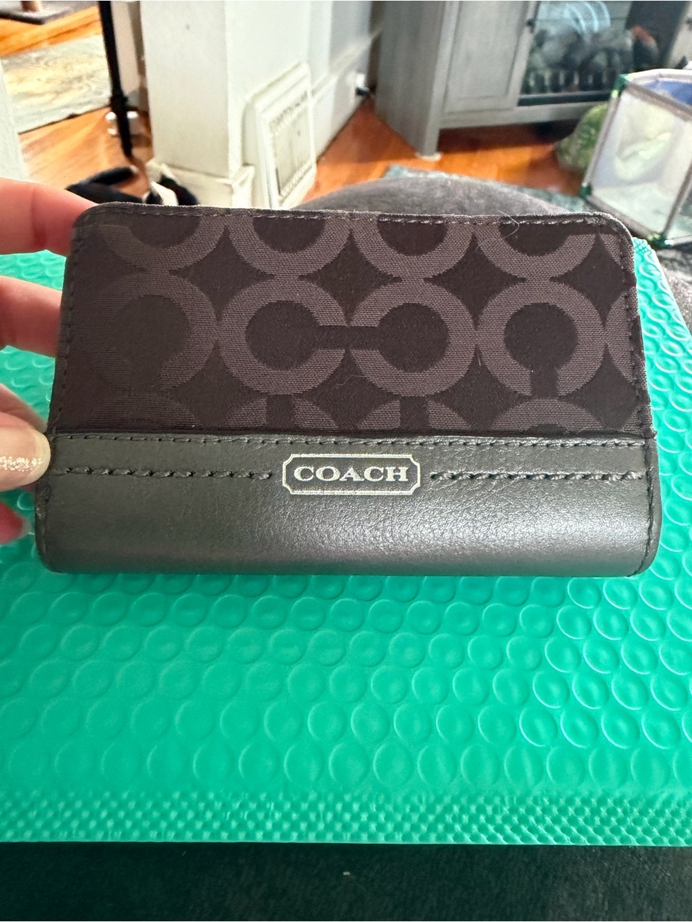 COACH Bi fold Brown Signature C Logo Card Holder